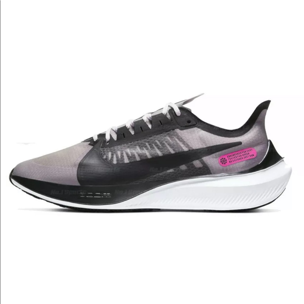 Nike Zoom Gravity Running Shoes